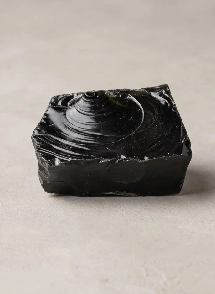 Neapstrādāts MELNAIS OBSIDIĀNS | Spēcīgs aizsardzības un attīrīšanas kristāls