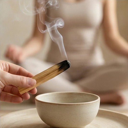 Palo Santo koksne telpas attīrīšanai un meditācijai, dabiski vīraki un enerģētiskie rituāli mājai no marredeco kolekcijas