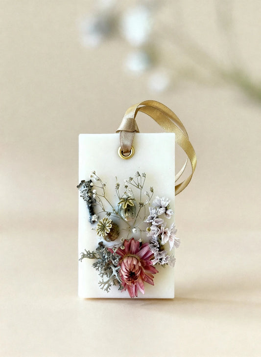 Aromātisks sojas vaska medaljons taisnstūra formā, dabīga skapja smarža ar kaltētiem ziediem, MarreDeco ekskluzīvs dizains