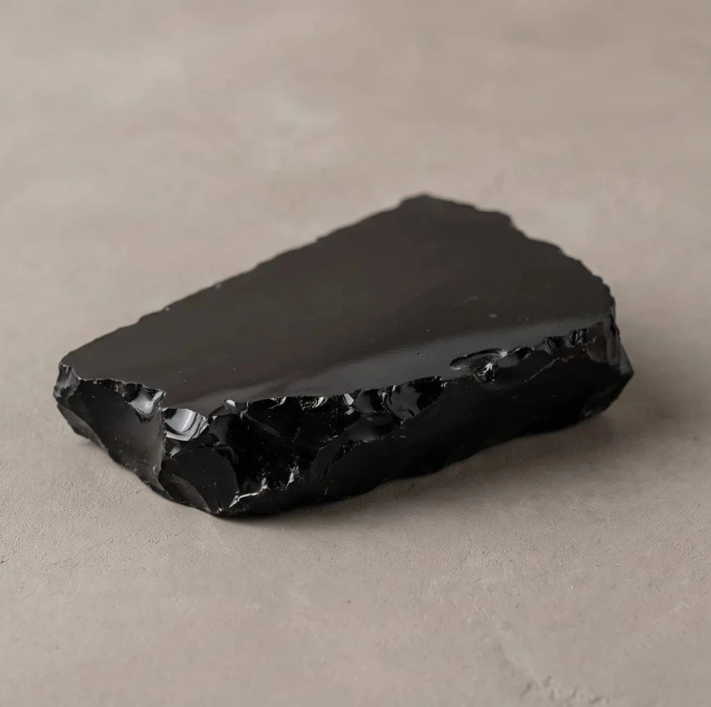 Puspulēts MELNAIS OBSIDIĀNS | Spēcīgs aizsardzības un attīrīšanas kristāls