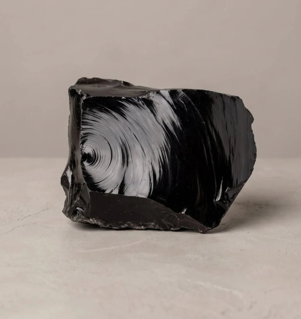 Neapstrādāts MELNAIS OBSIDIĀNS | Spēcīgs aizsardzības un attīrīšanas kristāls