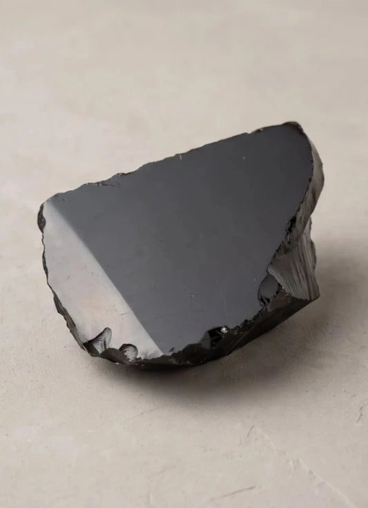 Puspulēts MELNAIS OBSIDIĀNS | Spēcīgs aizsardzības un attīrīšanas kristāls