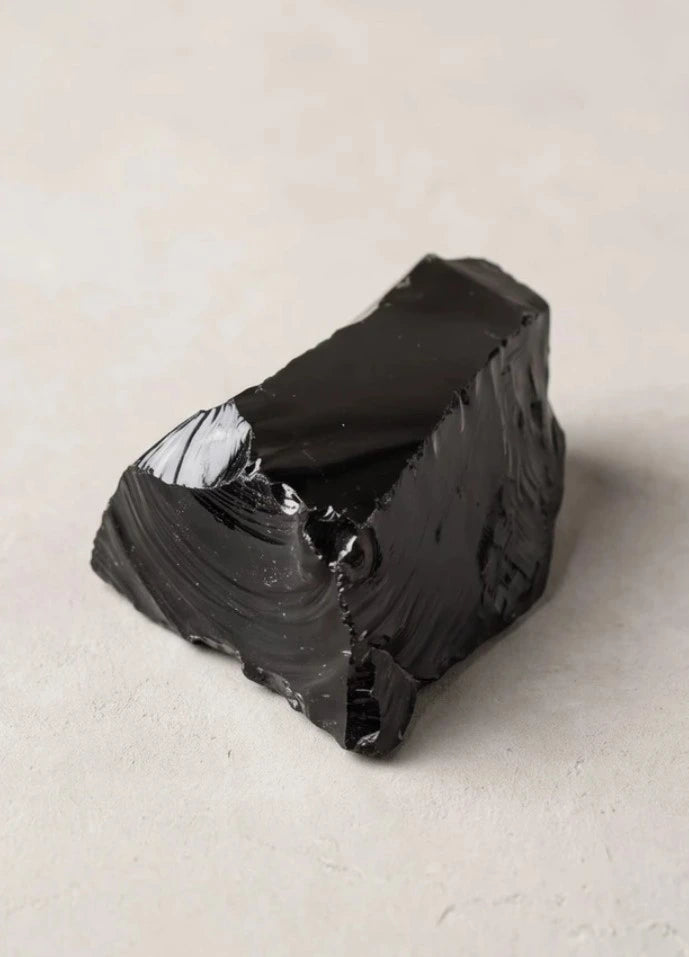 Puspulēts MELNAIS OBSIDIĀNS | Spēcīgs aizsardzības un attīrīšanas kristāls