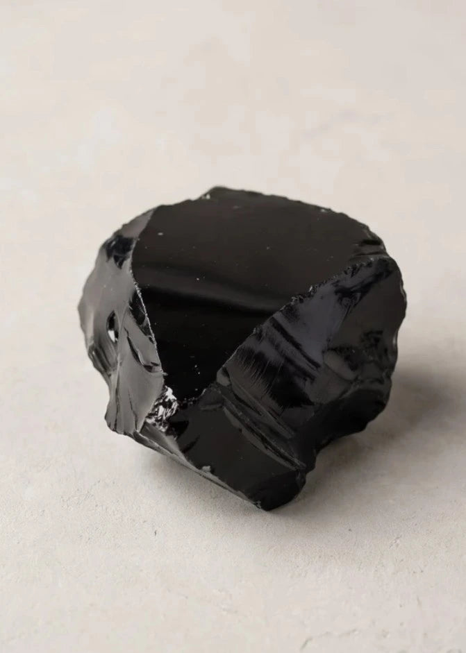 Puspulēts MELNAIS OBSIDIĀNS | Spēcīgs aizsardzības un attīrīšanas kristāls